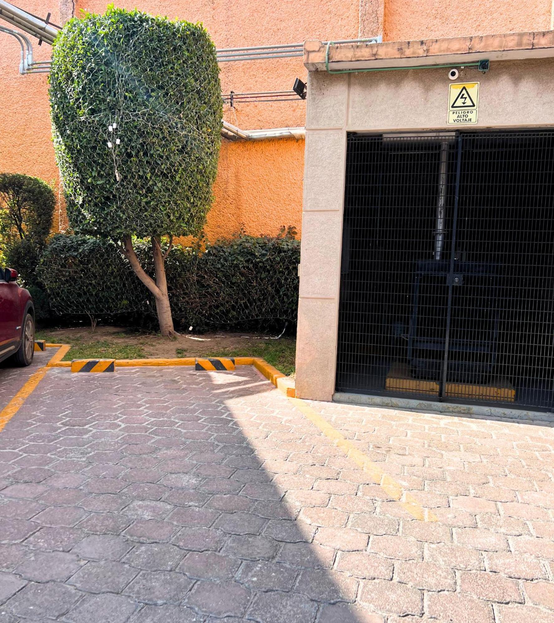 Capital O Autoparador Del Valle Cidade do México Exterior foto